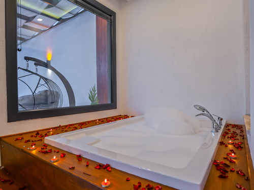  gece  -  Kasım
  | Kalkan İslamlar Muhafazakar Villa (4 Kişilik, Korunaklı Havuzlu, Jakuzili Seçenekli)